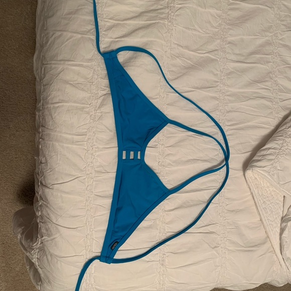 Jolyn Swim top - Picture 4 of 7